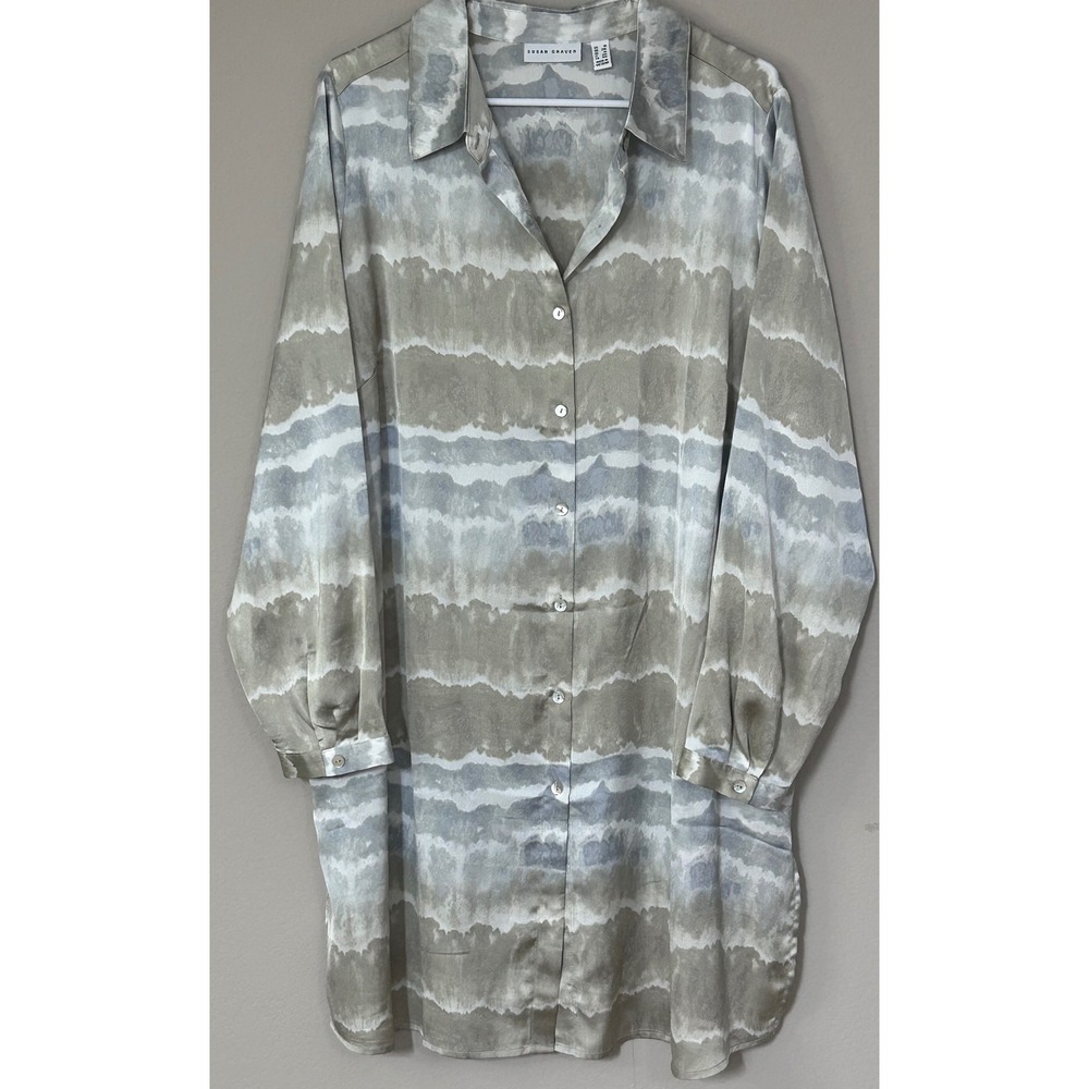 Susan Graver Women 1X Tunic Shirt Sage Grey Wave Print Button Up Satin A376591